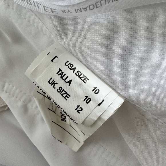 Mori Lee Lace Long Sleeve Wedding Dress, Size 10, A-Line - Picture 5 of 8